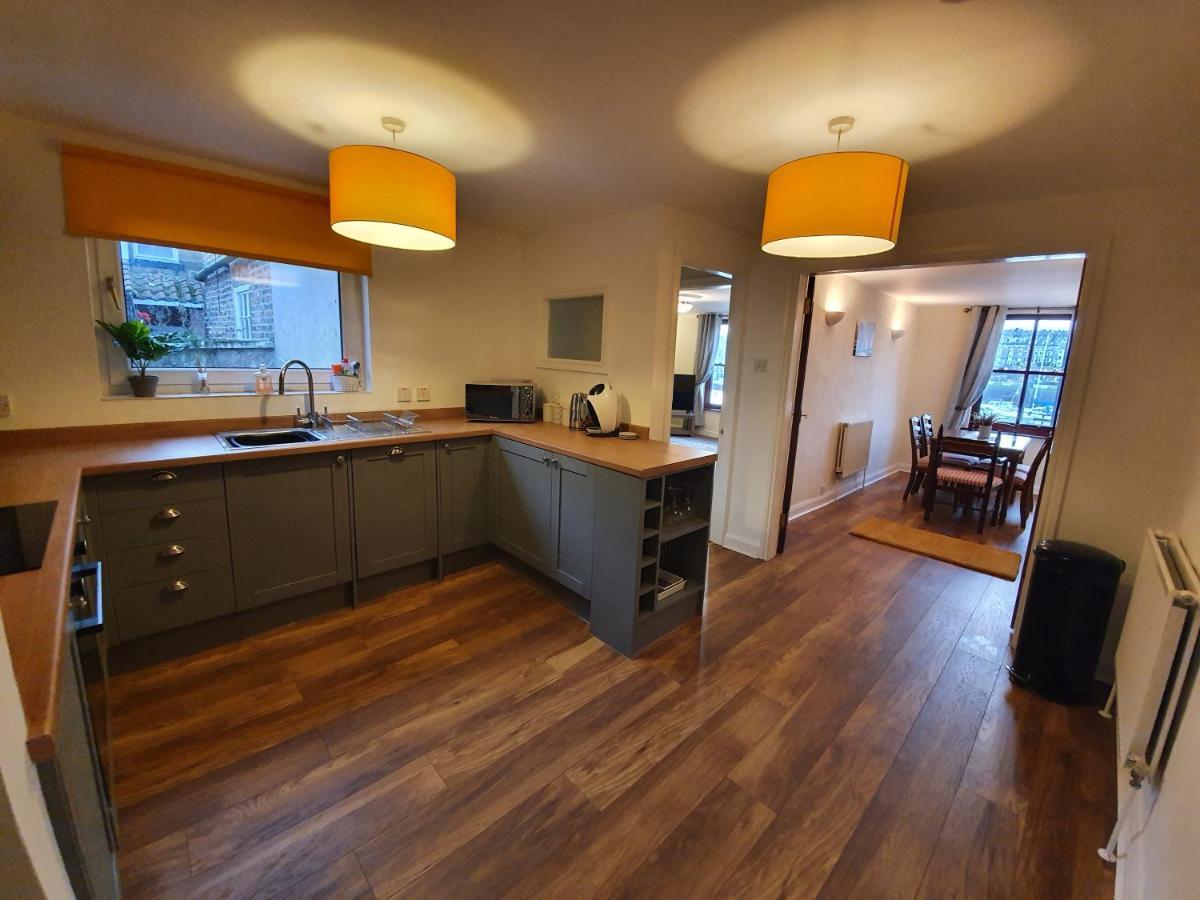 Marina House Apartman Whitby Kültér fotó